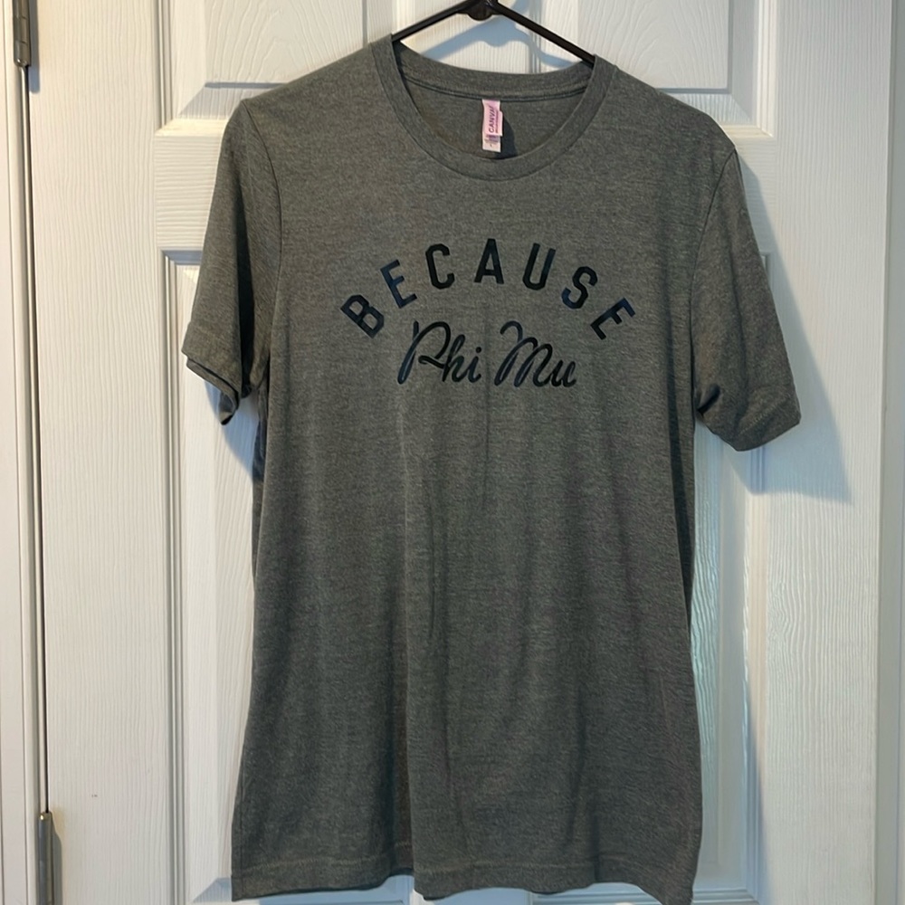 Phi Mu Sorority size L gray tshirt